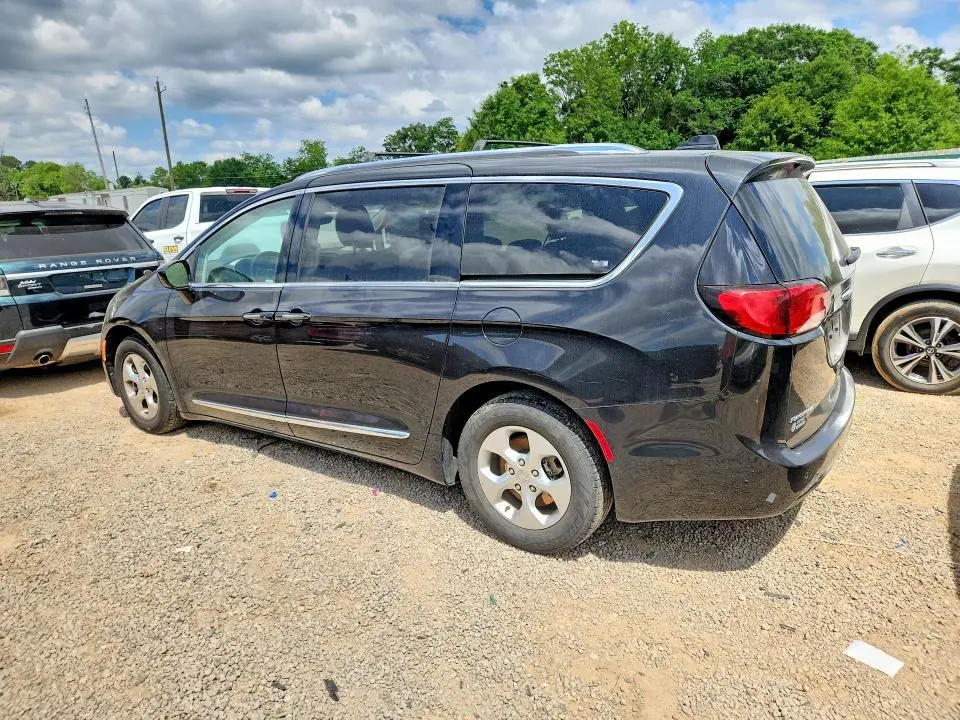 2017 CHRYSLER PACIFICA TOURING L PLUS  