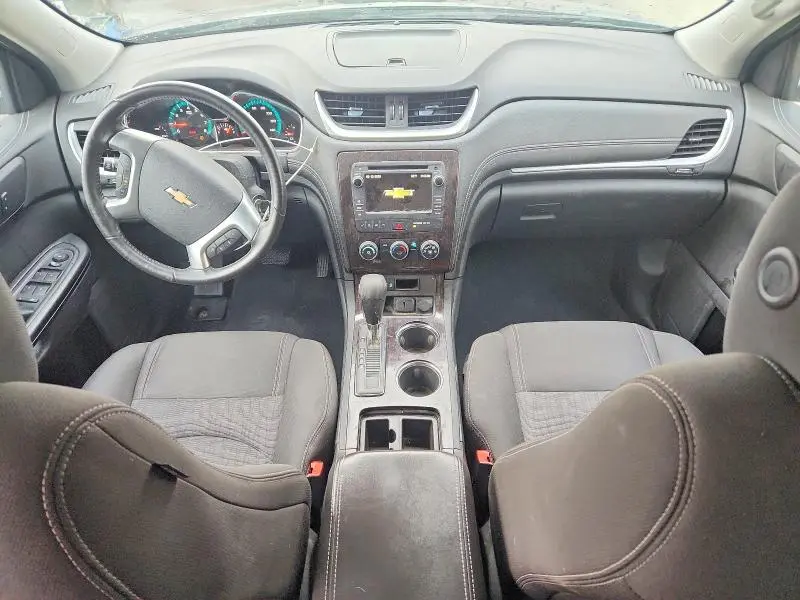 2017 CHEVROLET TRAVERSE LT  