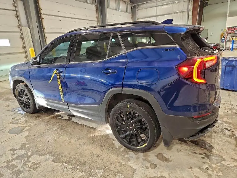 2023 GMC TERRAIN SLT  