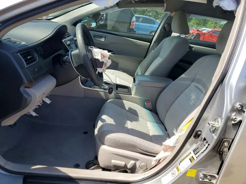 2015 TOYOTA CAMRY DELUXE  