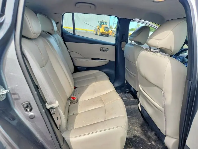2018 NISSAN LEAF SL  
