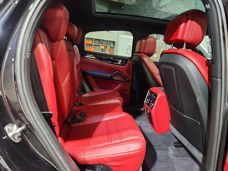 2020 PORSCHE CAYENNE S COUPE  