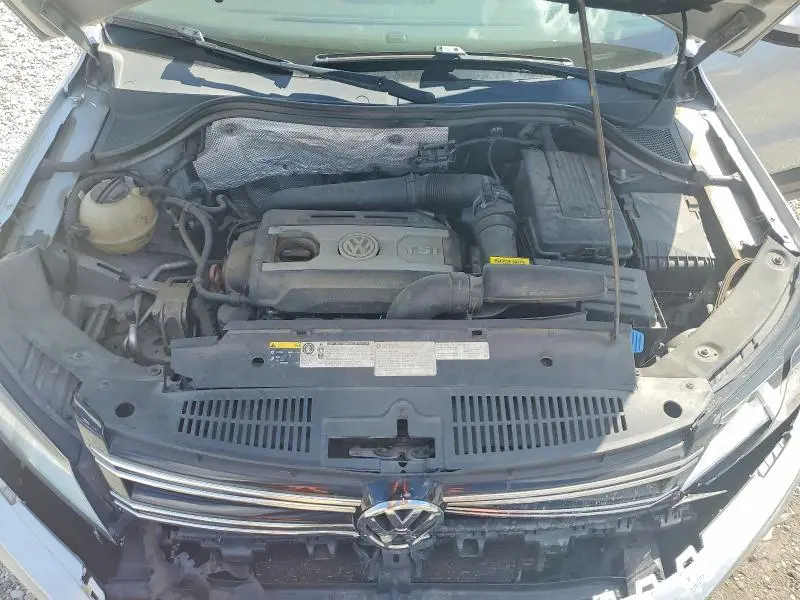 2013 VOLKSWAGEN TIGUAN S  