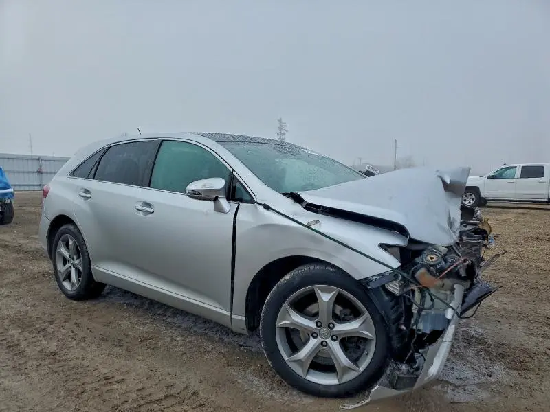 2013 TOYOTA VENZA LE  