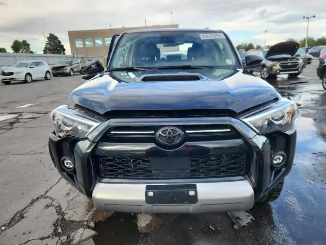 2023 TOYOTA 4RUNNER SE  
