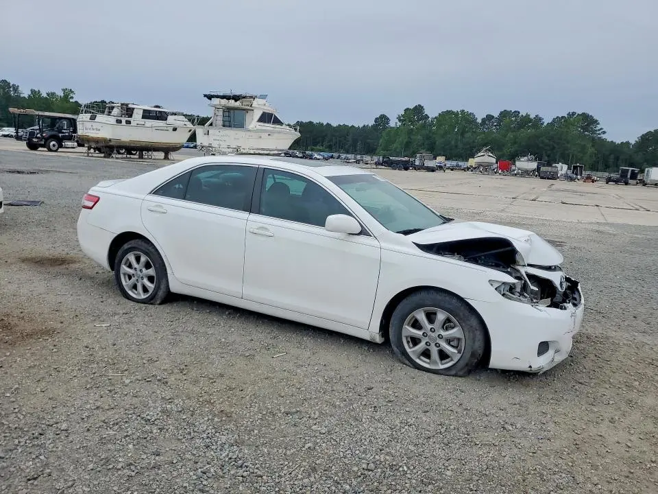2011 TOYOTA CAMRY LE  