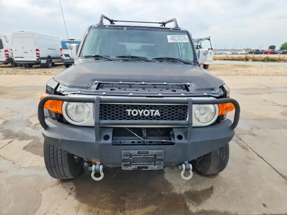 2014 TOYOTA FJ CRUISER BASE  