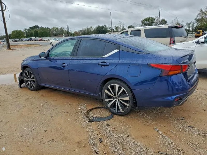 2021 NISSAN ALTIMA SR  