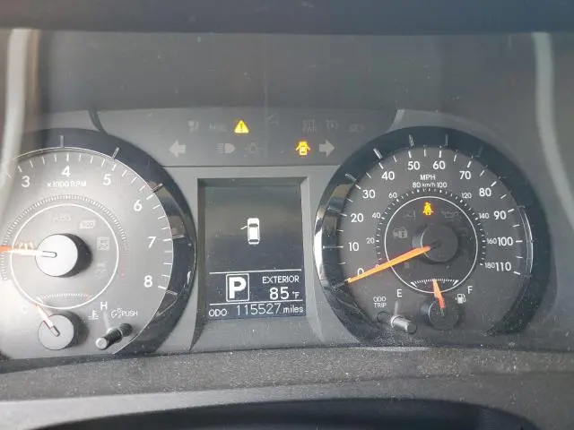2017 TOYOTA SIENNA LE  