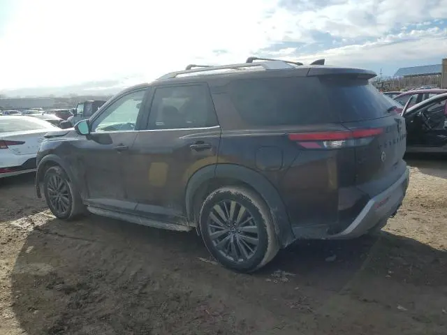 2022 NISSAN PATHFINDER SL  