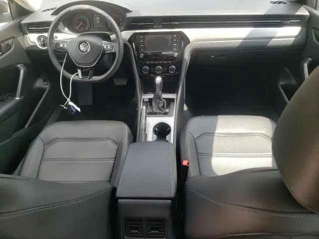 2021 VOLKSWAGEN PASSAT SE  
