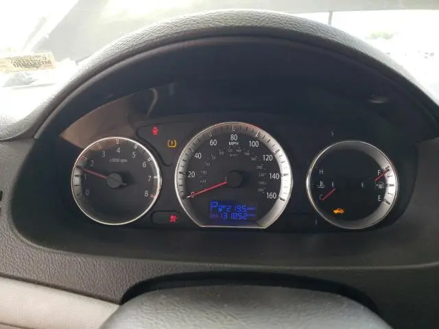 2010 HYUNDAI SONATA GLS  