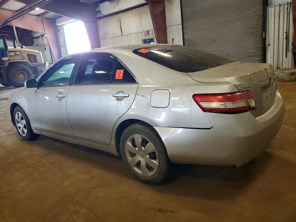 2011 TOYOTA CAMRY LE  