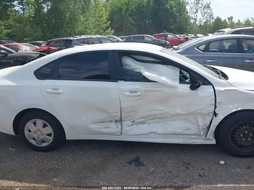 2024 KIA FORTE LX
