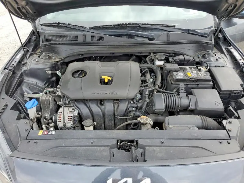 2022 KIA FORTE LXS  
