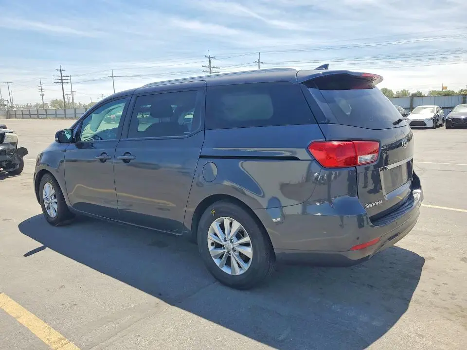 2017 KIA SEDONA   