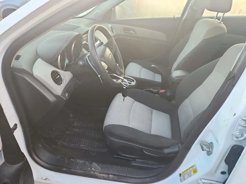 2015 CHEVROLET CRUZE LS  
