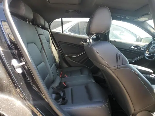 2019 MERCEDES-BENZ GLA 250  