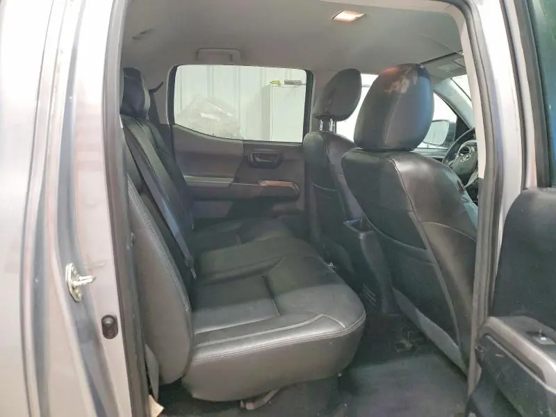 2018 TOYOTA TACOMA SR5 V6  