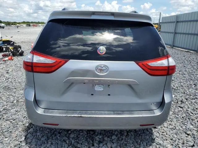 2017 TOYOTA SIENNA LE  