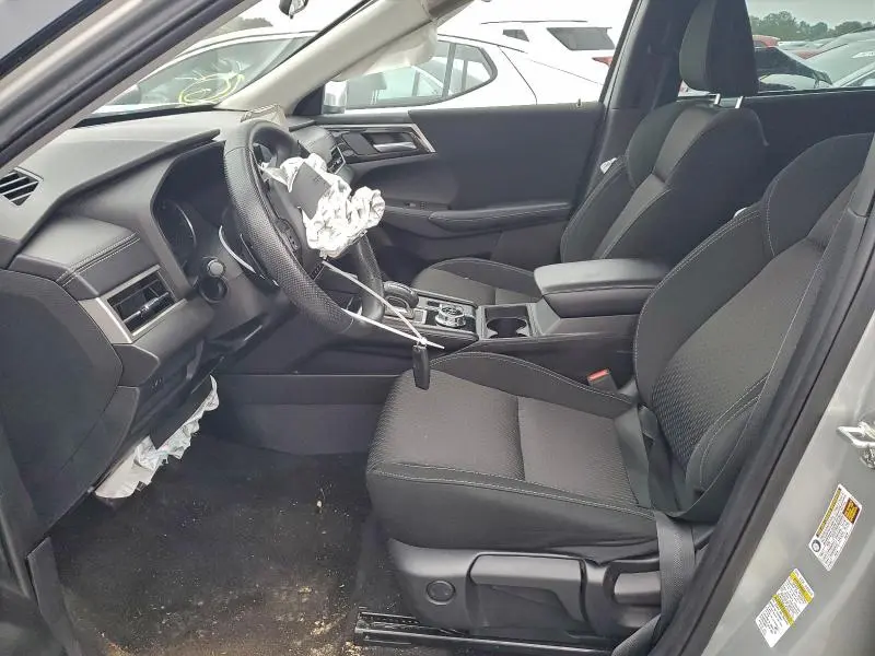 2023 MITSUBISHI OUTLANDER ES  