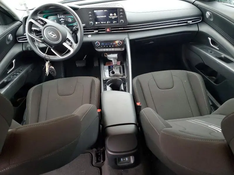 2025 HYUNDAI ELANTRA BLUE  