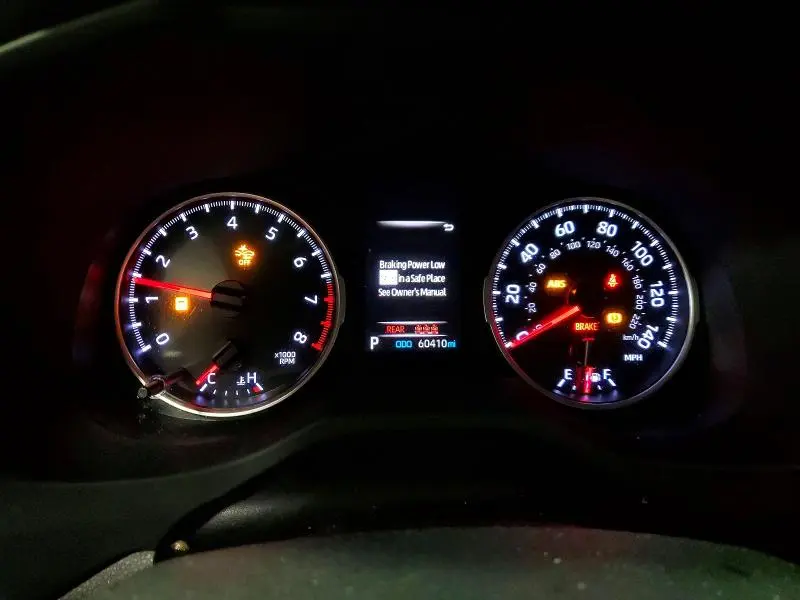 2020 TOYOTA RAV4 LE  
