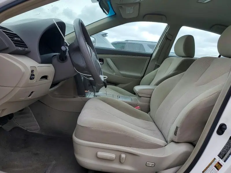 2011 TOYOTA CAMRY BASE  