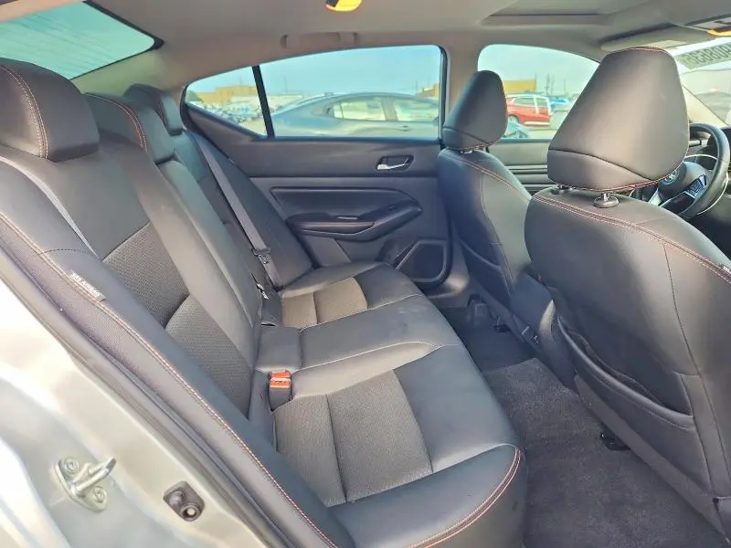 2019 NISSAN ALTIMA SR  