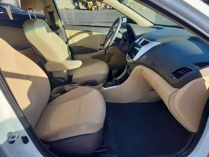 2014 HYUNDAI ACCENT GLS  