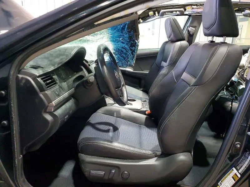 2012 TOYOTA CAMRY SE  