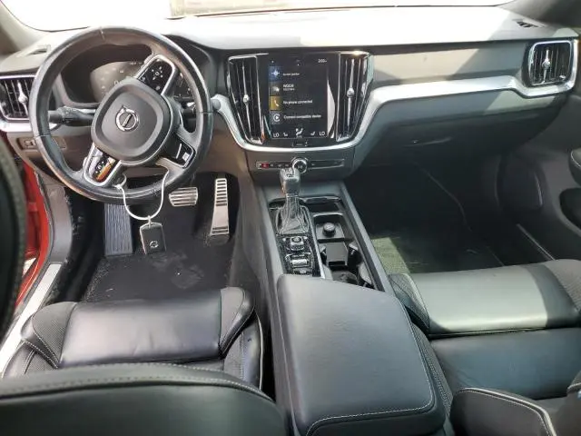 2019 VOLVO S60 T5 R-DESIGN  
