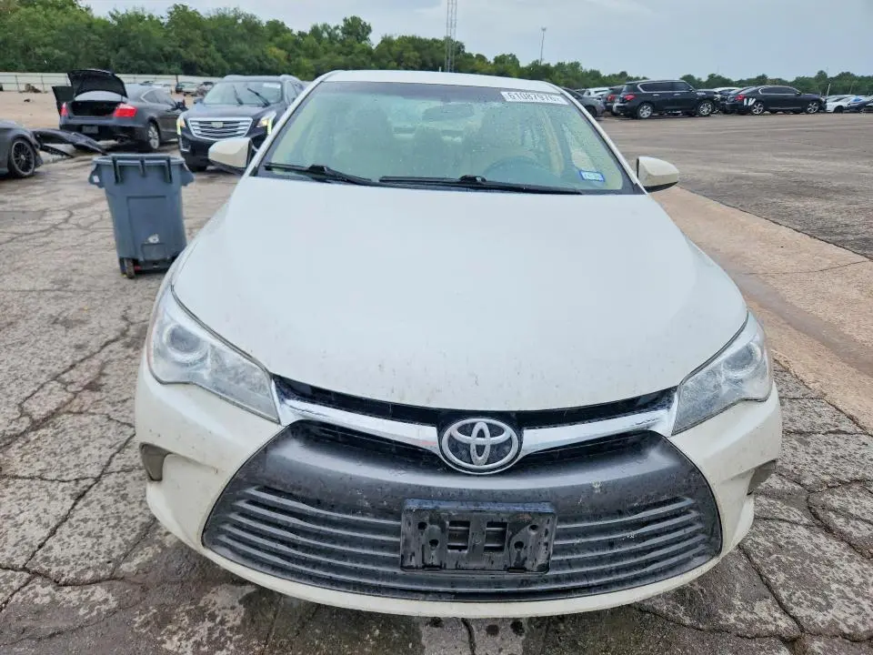 2017 TOYOTA CAMRY XLE  