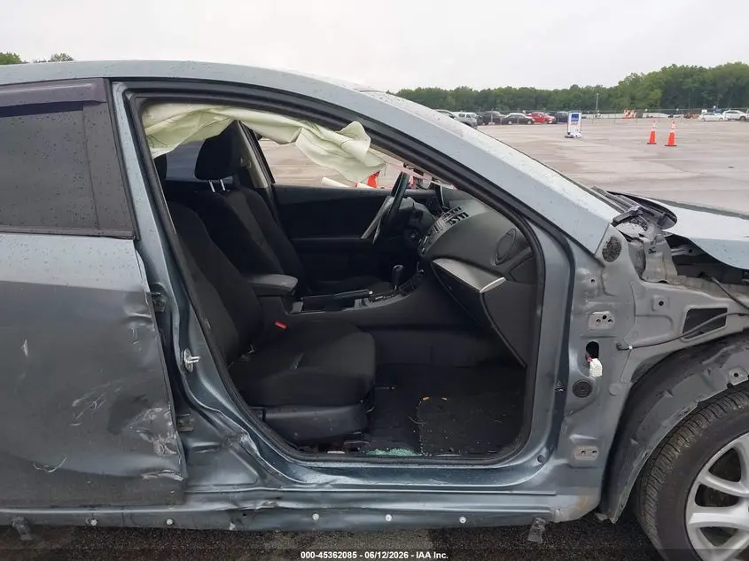 2012 MAZDA MAZDA3 S TOURING