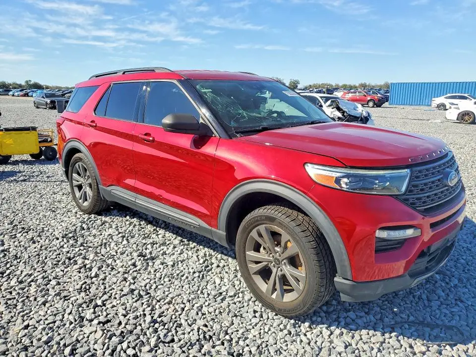 2021 FORD EXPLORER XLT  