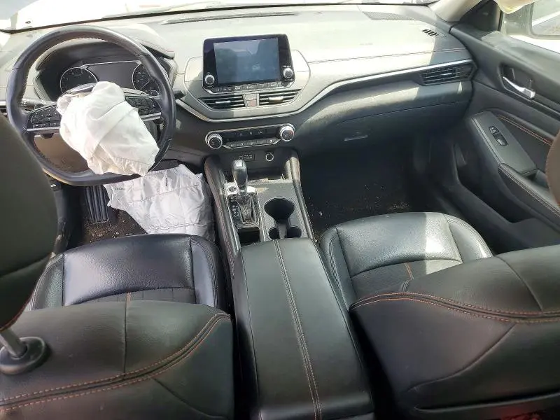 2021 NISSAN ALTIMA SR  