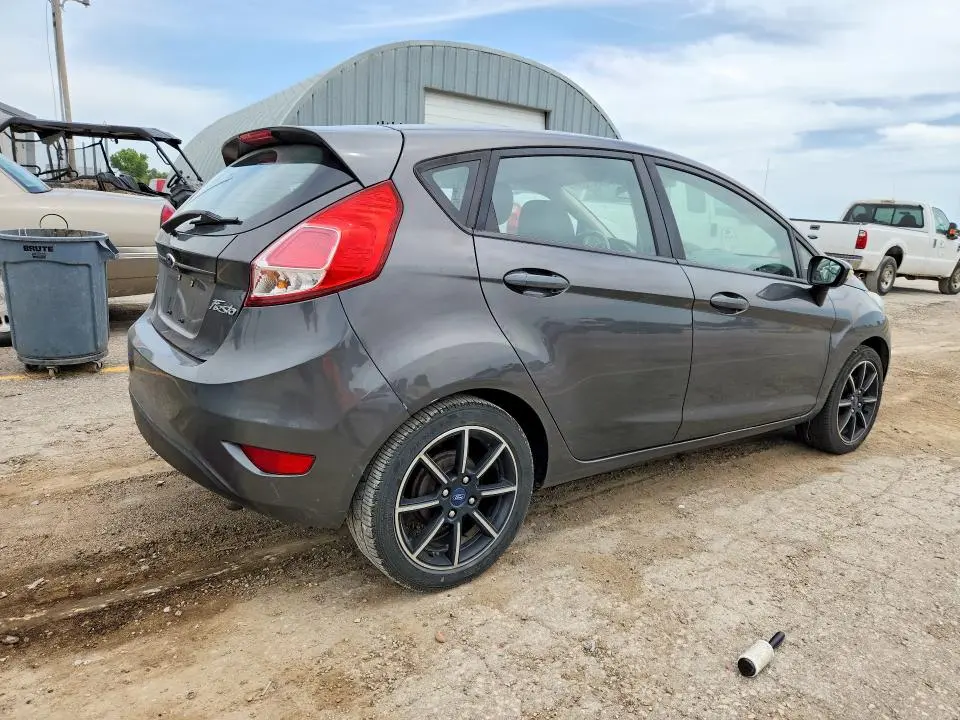 2015 FORD FIESTA SE  