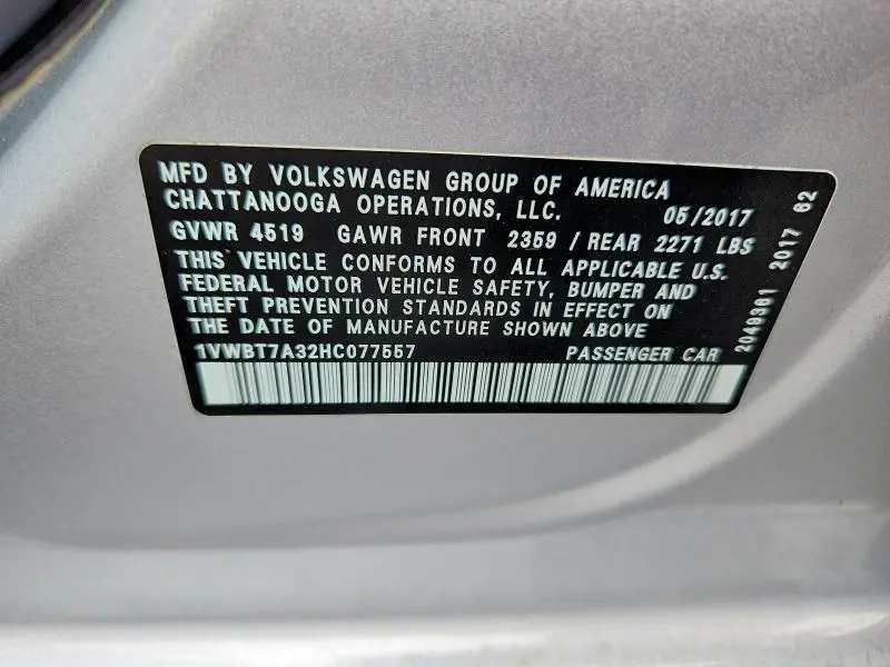 2017 VOLKSWAGEN PASSAT SE  