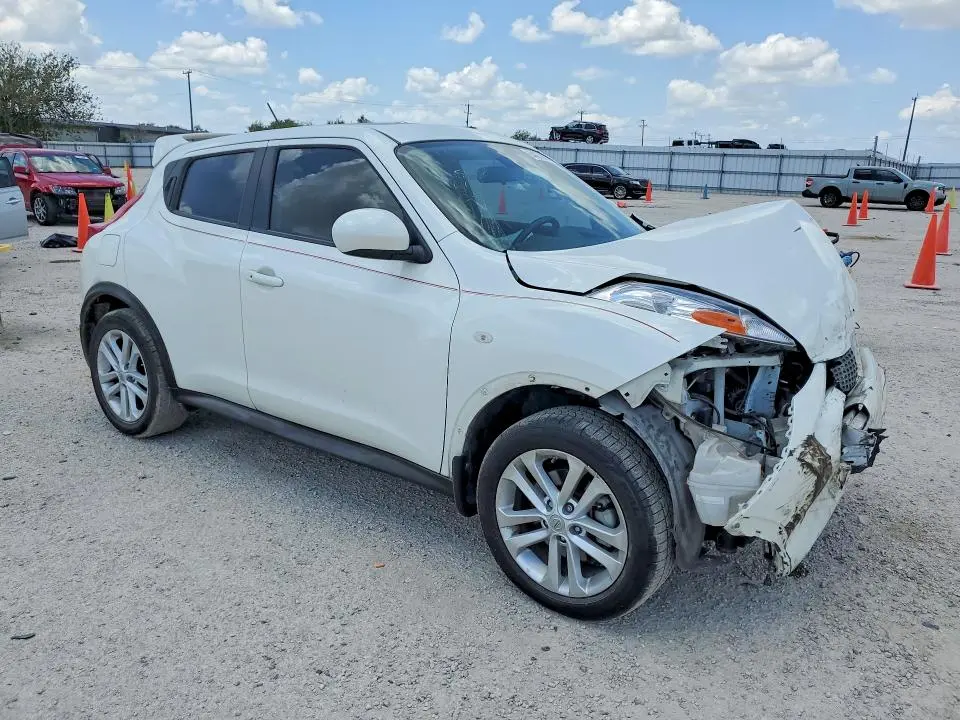 2014 NISSAN JUKE SL  