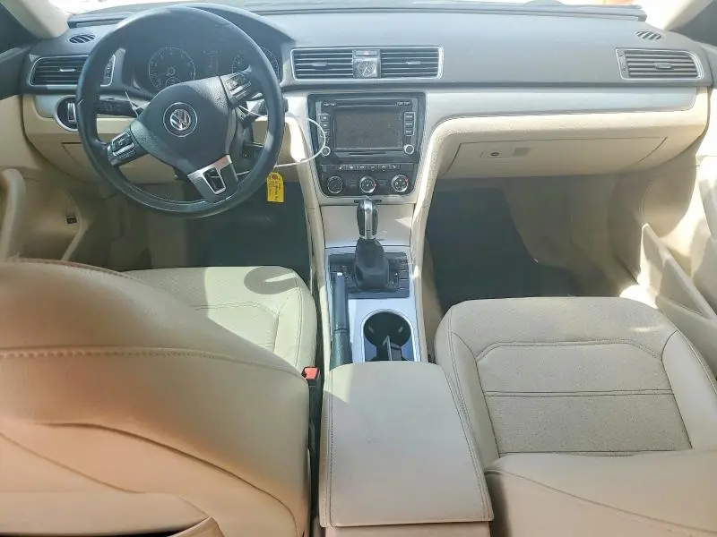 2013 VOLKSWAGEN PASSAT SE  
