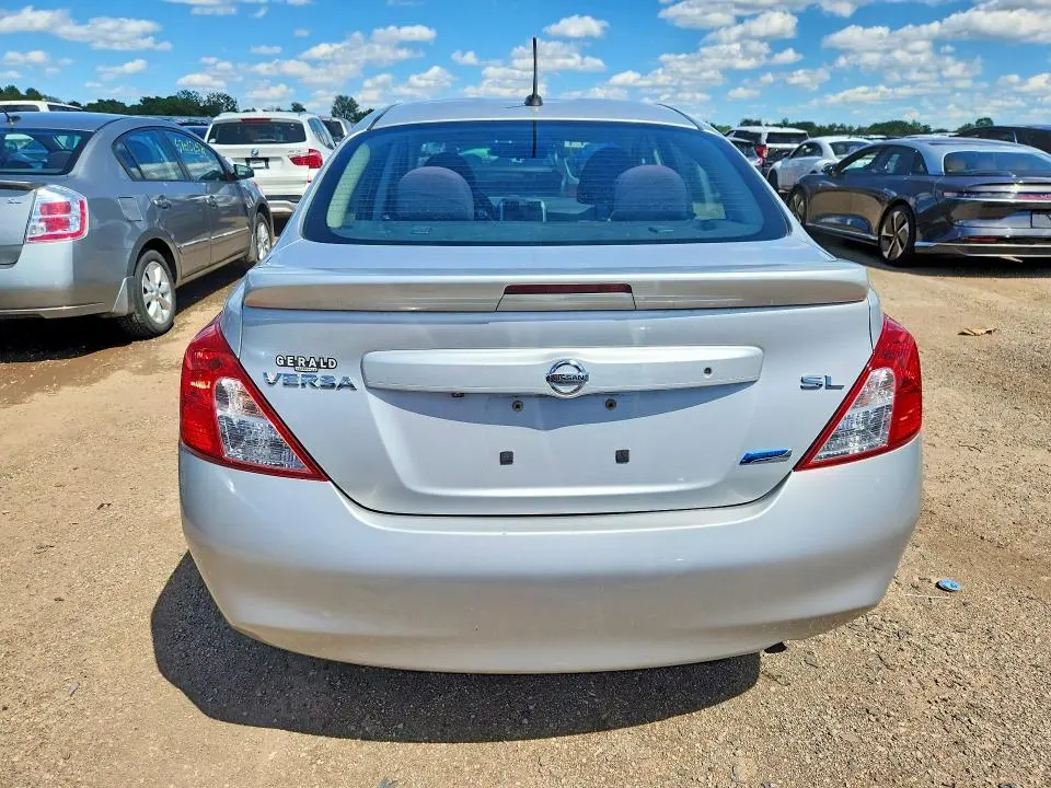 2014 NISSAN VERSA 1.6 SL  