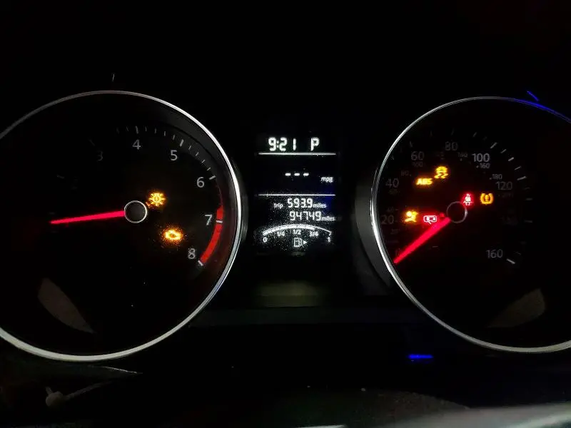 2015 VOLKSWAGEN JETTA SE  