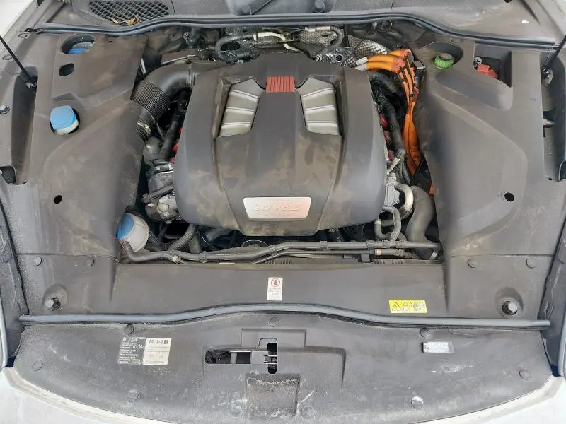 2016 PORSCHE CAYENNE SE HYBRID  