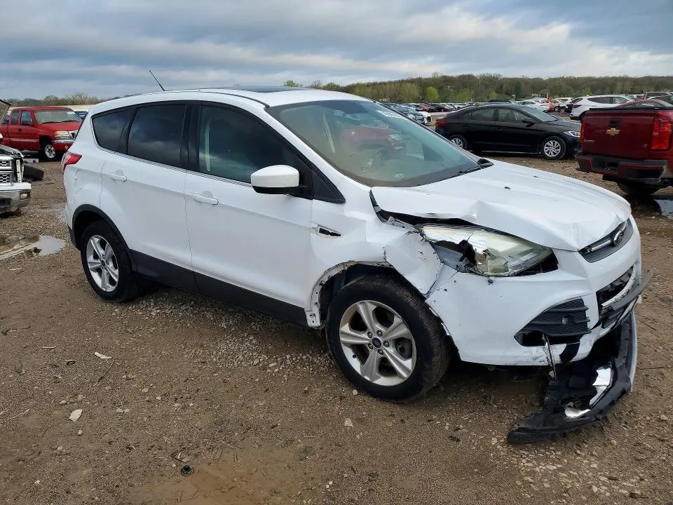 2016 FORD ESCAPE SE  