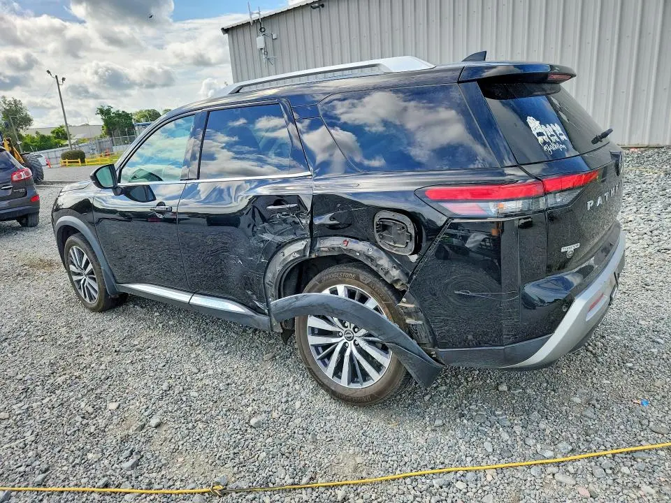 2022 NISSAN PATHFINDER PLATINUM  