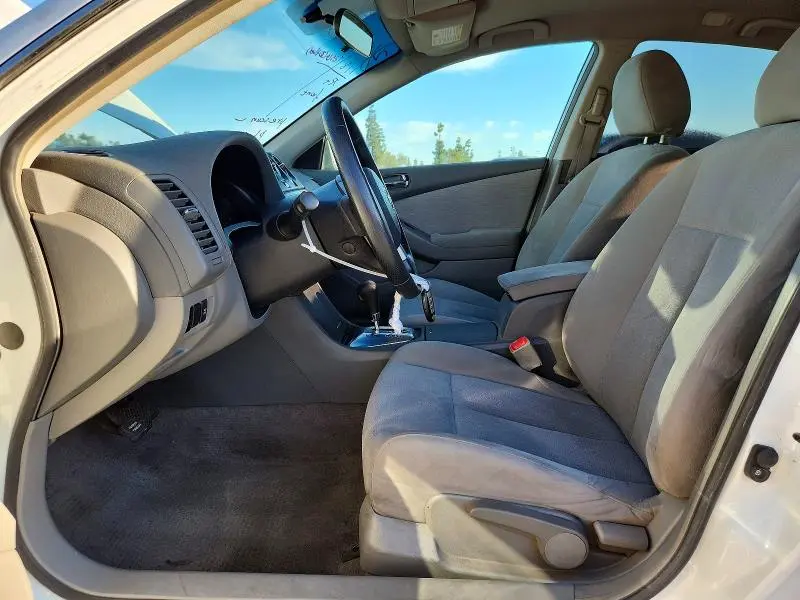 2010 NISSAN ALTIMA BASE  
