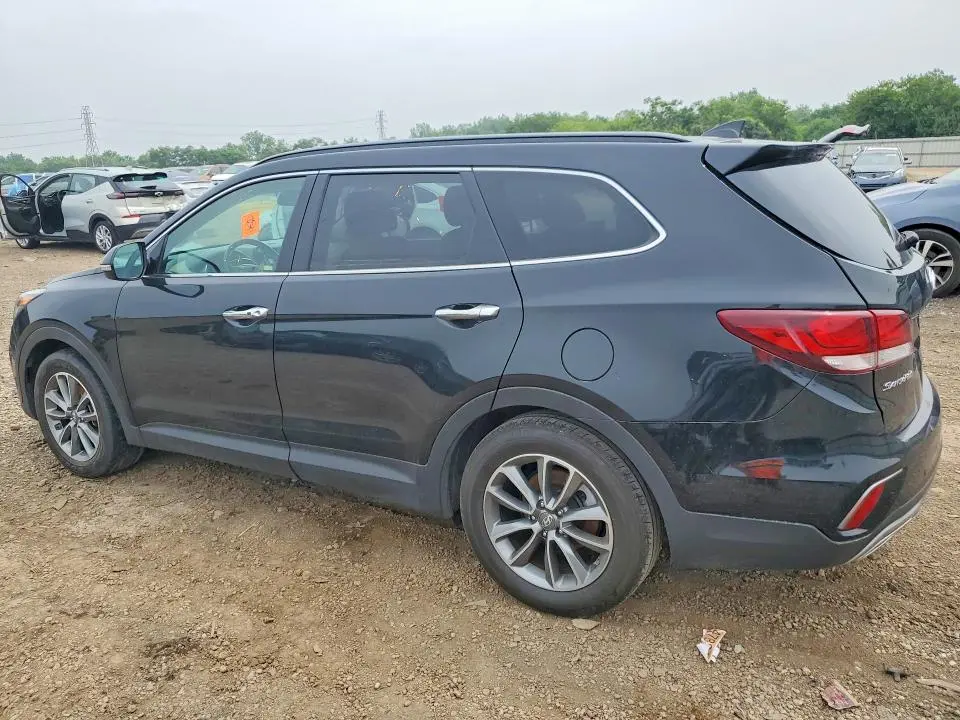 2018 HYUNDAI SANTA FE SE  