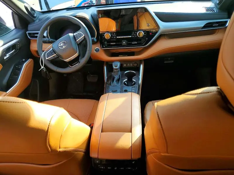 2026 TOYOTA HIGHLANDER HYBRID LIMITED  