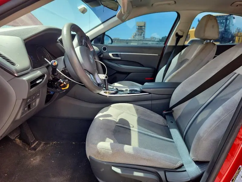 2021 HYUNDAI SONATA SE  
