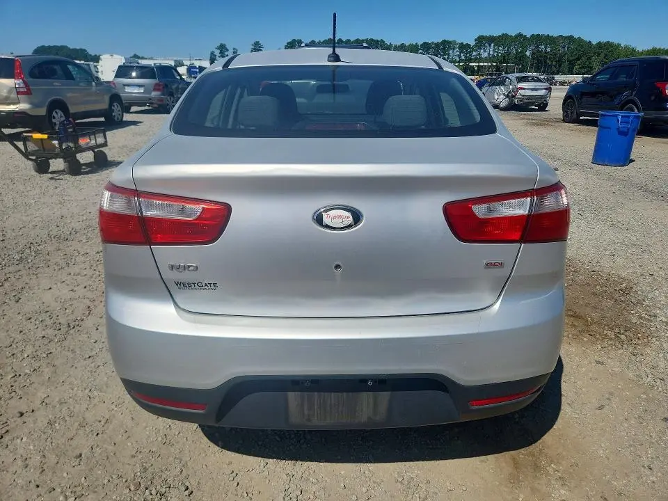 2015 KIA RIO LX  